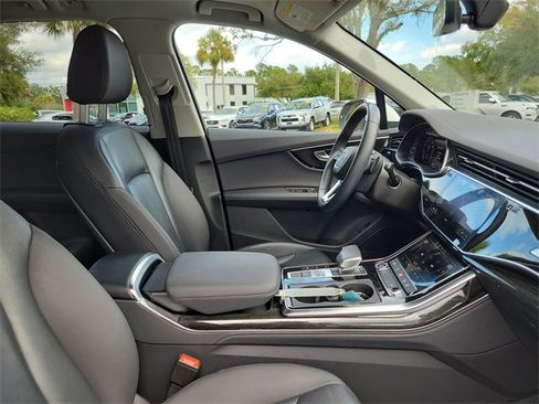 Used 2024 Audi Q7 3.0T Premium Plus image 34