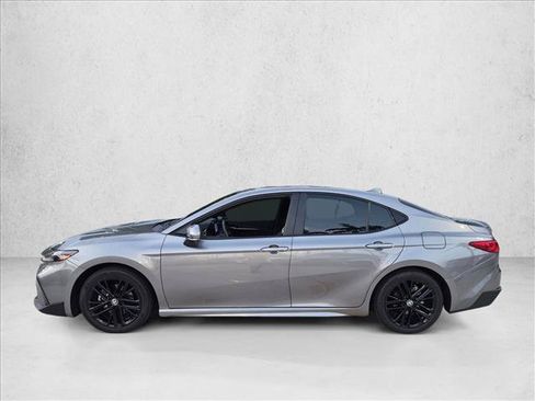 Used 2026 Toyota Camry SE w/ Convenience Package FWD image 8