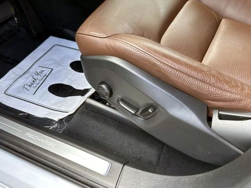 Certified 2024 Volvo XC90 T8 Plus w/ Protection Package Premier image 17