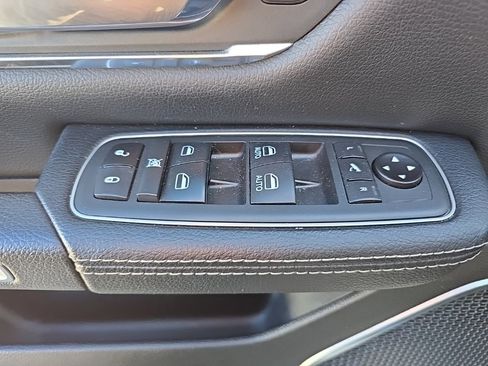 Used 2021 RAM 1500 Laramie w/ Sport Appearance Package image 19