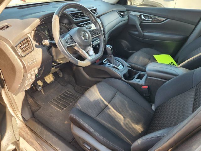 Used 2017 Nissan Rogue SV AWD/4WD image 7