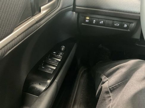 Used 2025 Toyota Camry SE w/ Convenience Package FWD image 17