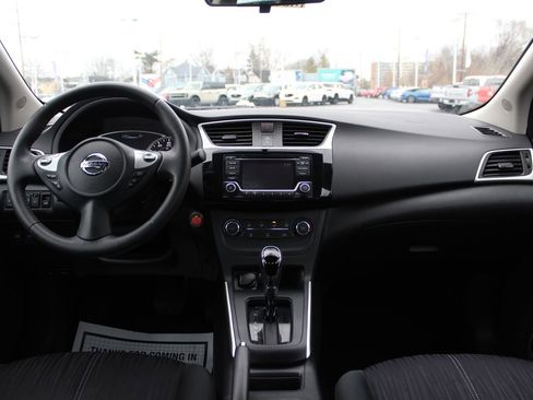 Used 2017 Nissan Sentra SV image 10