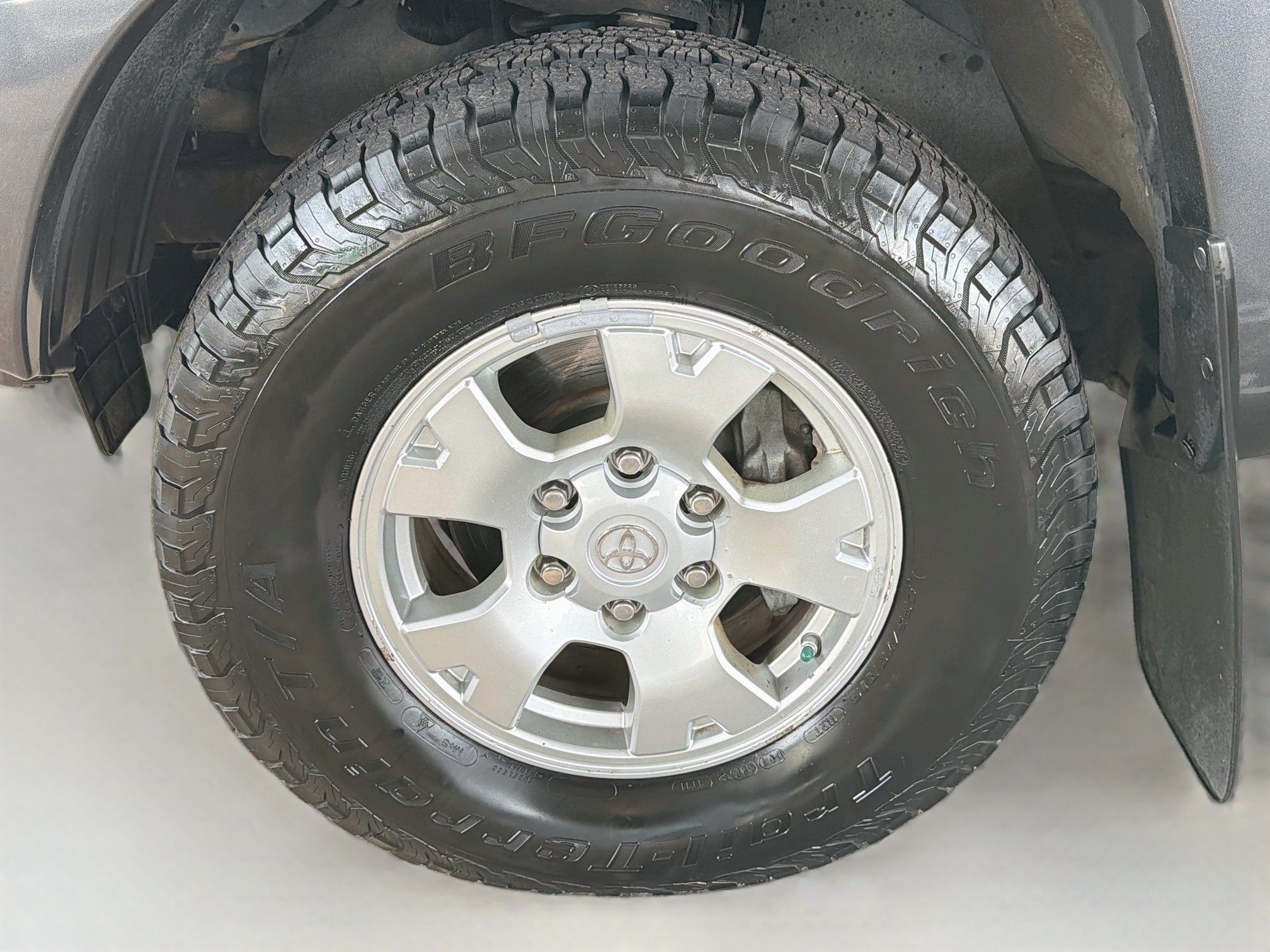 Used 2012 Toyota Tacoma 4x4 Double Cab w/ TRD Off-Road Pkg image 11