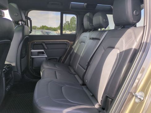 Used 2023 Land Rover Defender 110 S AWD/4WD image 20