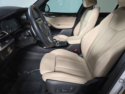 Used 2024 BMW X3 sDrive30i w/ Premium Package RWD image 16