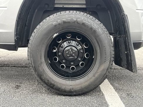 Used 2024 RAM 3500 Big Horn w/ Night Edition image 10