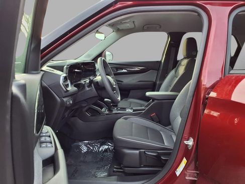 Used 2025 Chevrolet TrailBlazer LT w/ Driver Confidence Package AWD/4WD image 22
