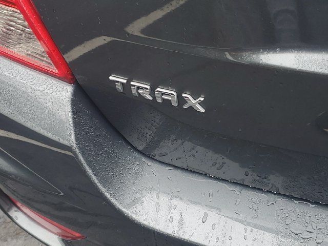 Used 2020 Chevrolet Trax LS w/ Tint and Cruise Package FWD image 7