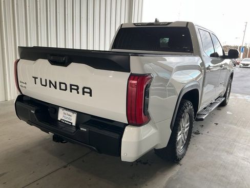 Used 2022 Toyota Tundra SR5 w/ SR5 Premium Package image 23
