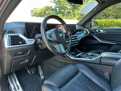 Certified 2023 BMW X7 xDrive40i w/ M Sport Package image 19