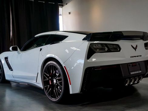 Used 2019 Chevrolet Corvette Z06 w/ Z07 Performance Package image 36