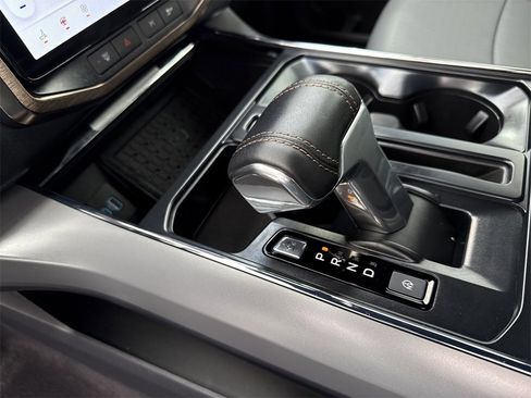 Used 2024 Ford F150 Lightning Lariat image 30