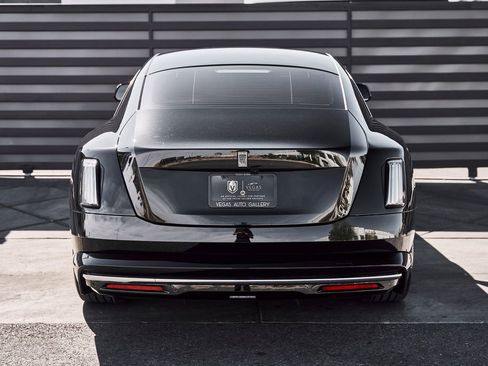 Used 2025 Rolls-Royce Spectre w/ Spectre Launch Package AWD/4WD image 15