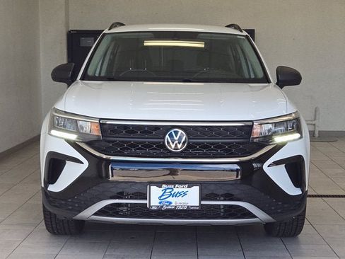 Used 2023 Volkswagen Taos S AWD/4WD image 2