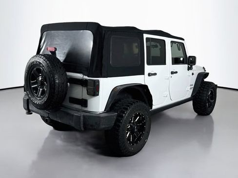 Used 2017 Jeep Wrangler Unlimited Sport w/ Connectivity Group AWD/4WD image 6