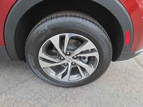 Used 2023 Buick Envision Essence image 24