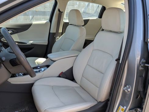 Used 2024 Chevrolet Malibu LT FWD image 16