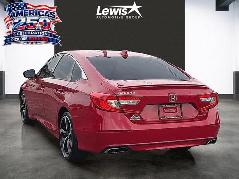 Used 2018 Honda Accord Sport image 3