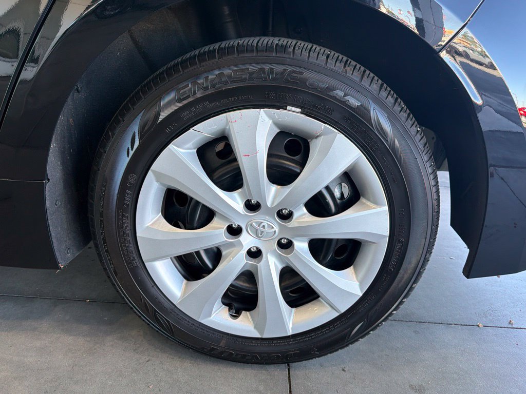 Certified 2025 Toyota Corolla LE FWD image 17