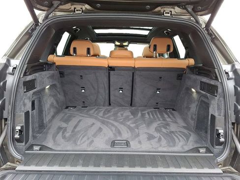 Used 2024 BMW X5 xDrive40i w/ Premium Package image 28