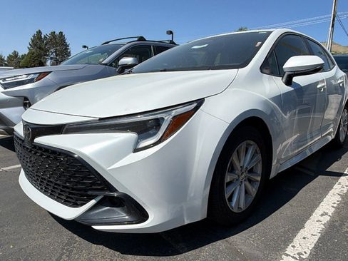 Used 2023 Toyota Corolla SE FWD image 4
