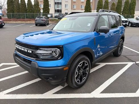 Used 2025 Ford Bronco Sport Outer Banks w/ Outer Banks Tech Package+ image 3