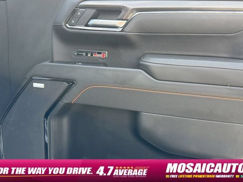Used 2025 GMC Sierra 1500 AT4 w/ AT4 Premium Package AWD/4WD image 9