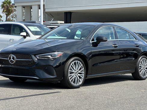 Certified 2025 Mercedes-Benz CLA 250 image 8