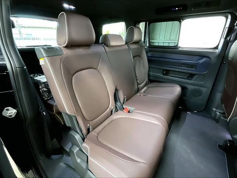 New 2025 Volkswagen ID. Buzz Pro S image 25