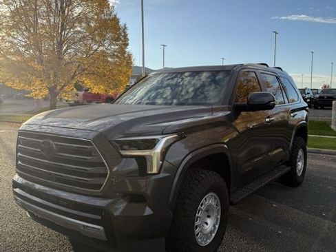 Used 2024 Toyota Sequoia Limited image 2