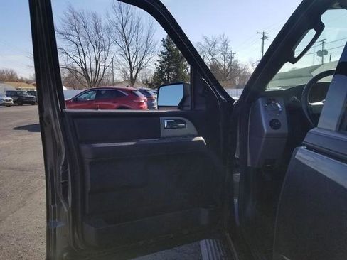 Used 2017 Ford Expedition Limited w/ Equipment Group 301A image 10