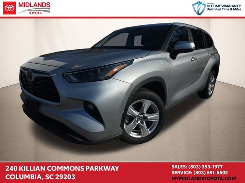 Used 2024 Toyota Highlander LE image 1