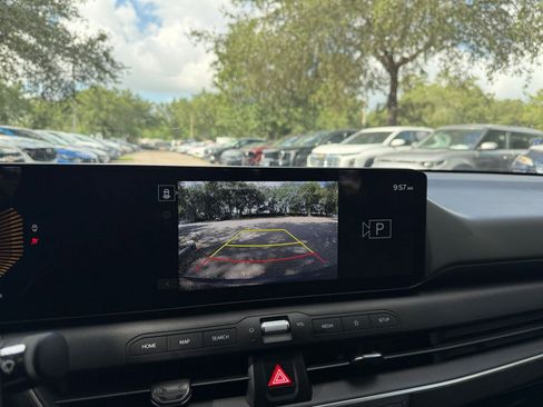 Used 2025 Kia K4 FWD image 22