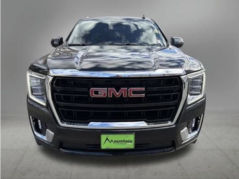 Used 2023 GMC Yukon XL SLE image 8