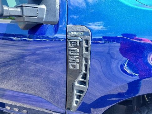 Used 2026 Ford F250 Lariat w/ Tremor Off-Road Package AWD/4WD image 4