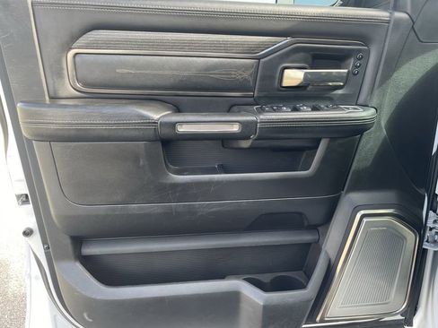 Used 2019 RAM 3500 Limited image 12