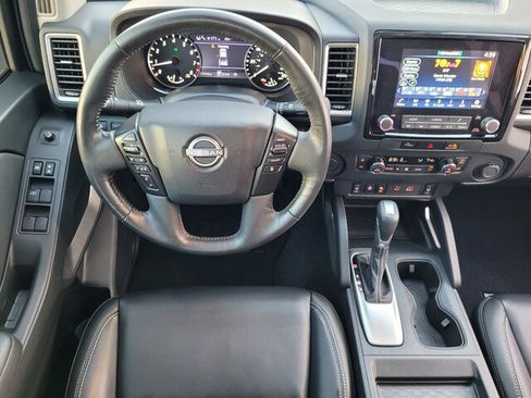 Used 2024 Nissan Frontier SL w/ Technology Package image 12