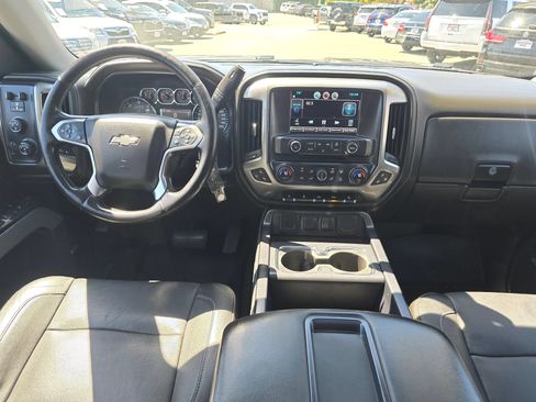Used 2015 Chevrolet Silverado 1500 LTZ Z71 w/ LTZ Plus Package AWD/4WD image 18