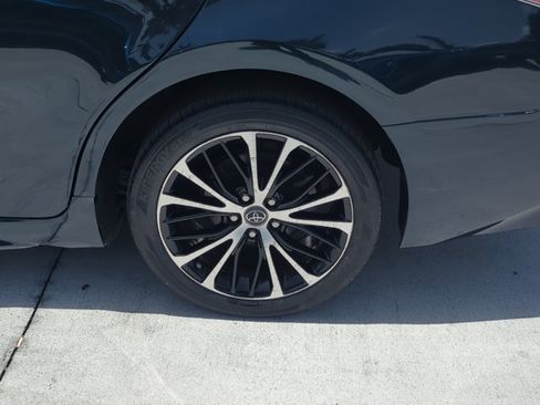 Used 2019 Toyota Camry SE FWD image 24
