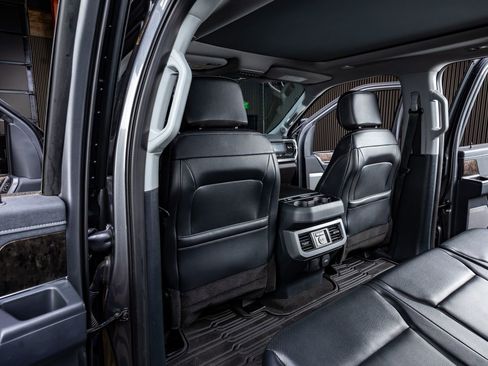 Used 2024 Ford F350 Lariat w/ Lariat Ultimate Package image 34