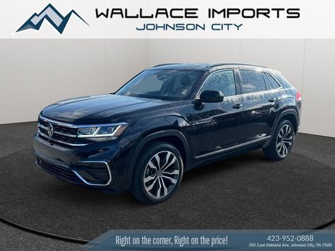 Certified 2022 Volkswagen Atlas Cross Sport SEL Premium R-Line AWD/4WD image 2