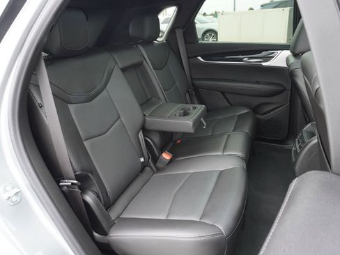 Certified 2025 Cadillac XT5 Premium Luxury image 9