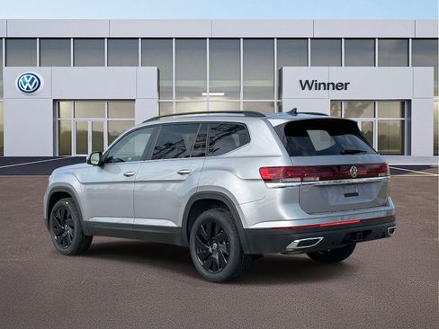 New 2026 Volkswagen Atlas SE image 3