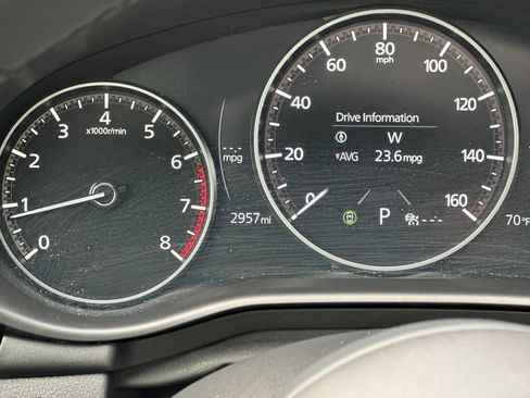 Used 2025 MAZDA MAZDA3 Hatchback w/Premium Plus Pkg image 31