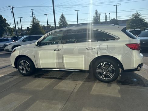 Used 2017 Acura MDX SH-AWD image 6