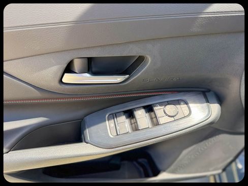 New 2026 Nissan Sentra SR FWD image 21