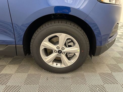 New 2024 Ford Edge SE image 13
