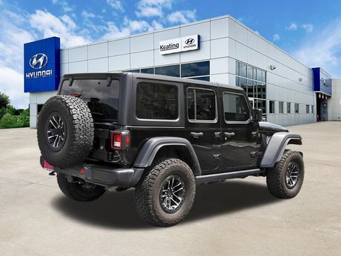 Used 2024 Jeep Wrangler Unlimited Sport AWD/4WD image 5