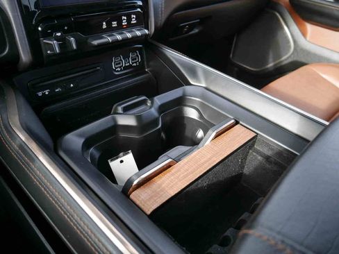 Used 2019 RAM 1500 Limited image 38